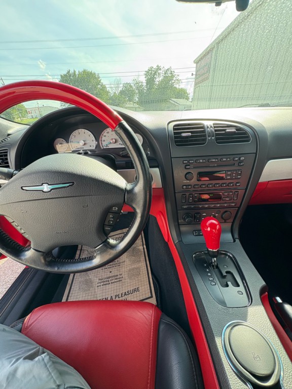 2003 Ford Thunderbird Image 9