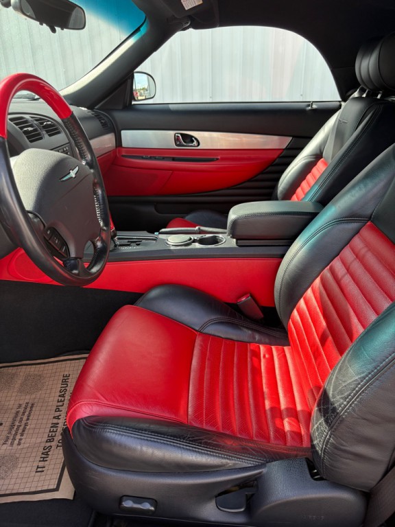2003 Ford Thunderbird Image 11