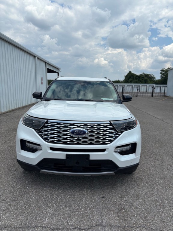2020 Ford Explorer Image 2