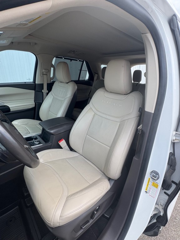 2020 Ford Explorer Image 9