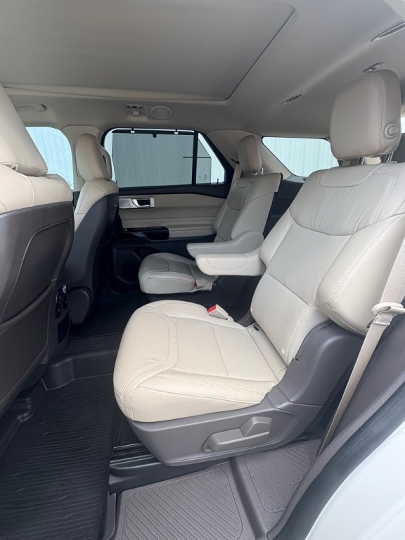 2020 Ford Explorer Image 10