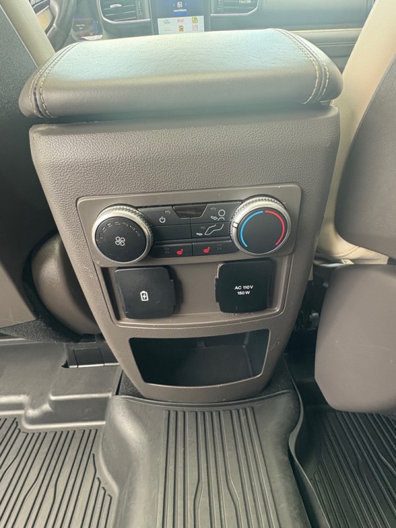 2020 Ford Explorer Image 19