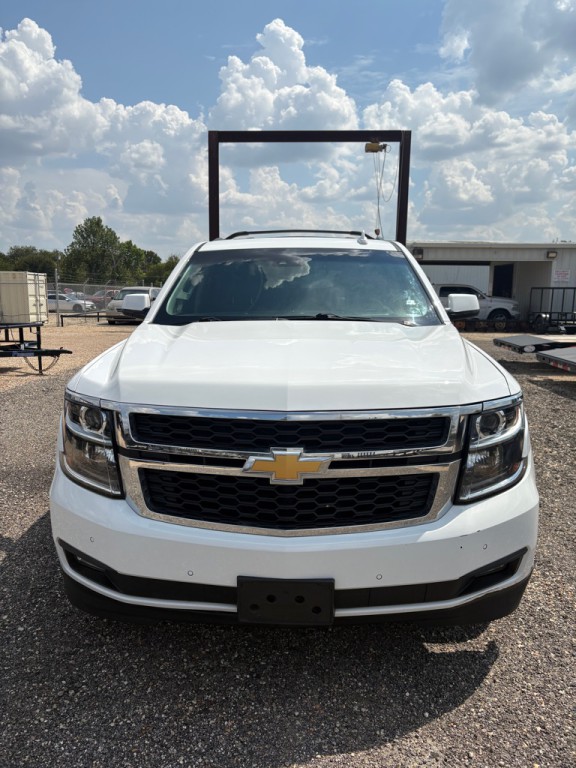 2017 Chevrolet Tahoe Image 2