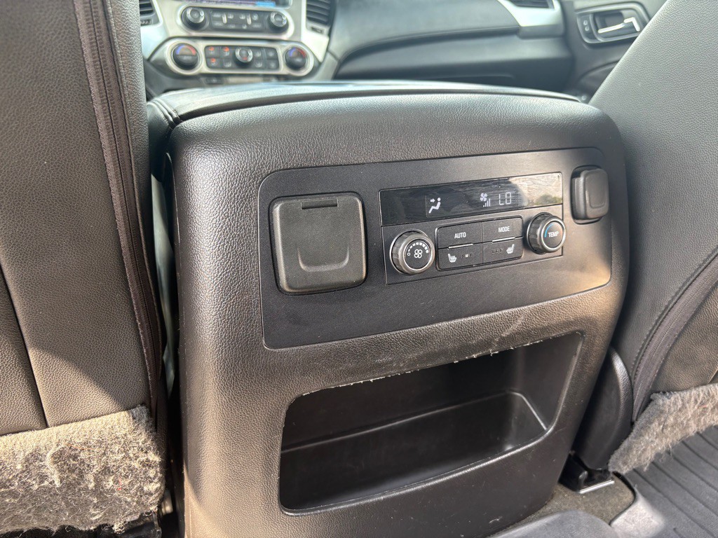 2017 Chevrolet Tahoe Image 10