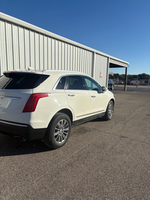 2017 Cadillac XT5 Image 2