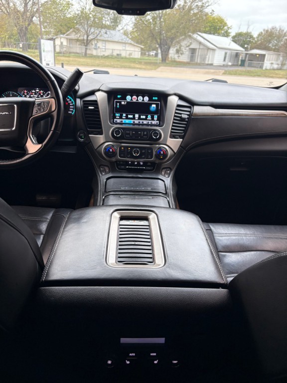 2018 GMC Yukon Image 16
