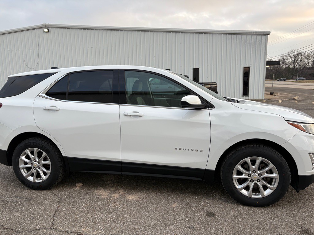 2020 Chevrolet Equinox Image 3