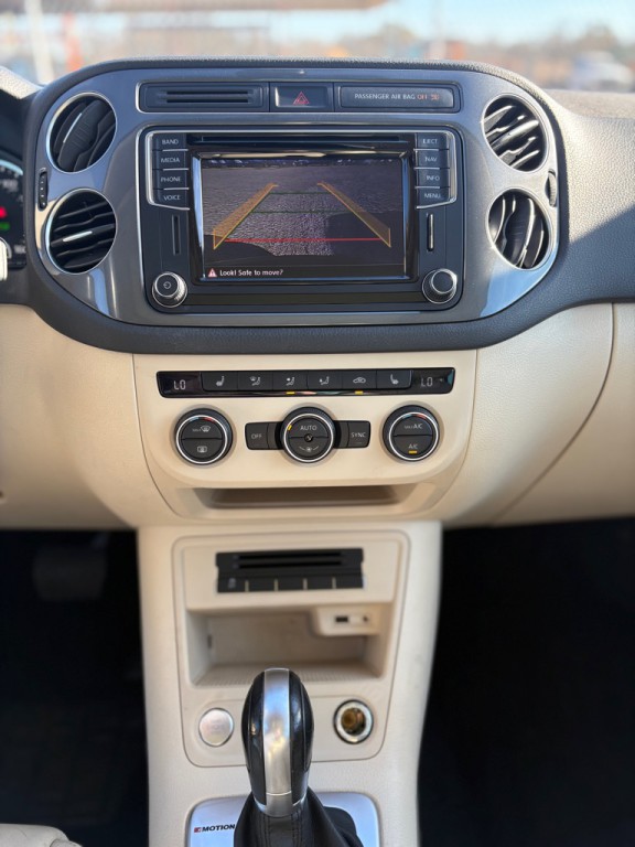 2017 Volkswagen Tiguan Image 9