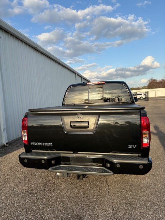 2021 Nissan Frontier Image 2