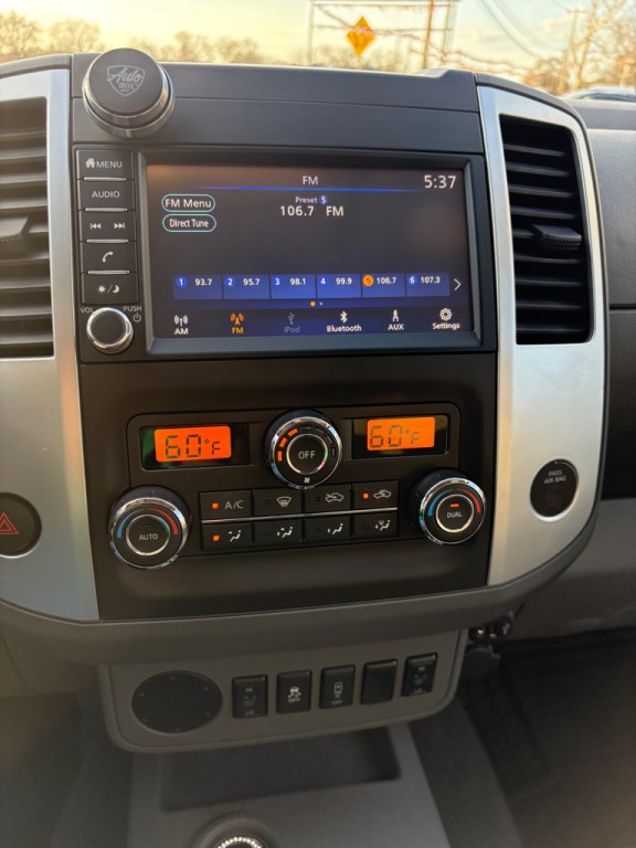 2021 Nissan Frontier Image 9