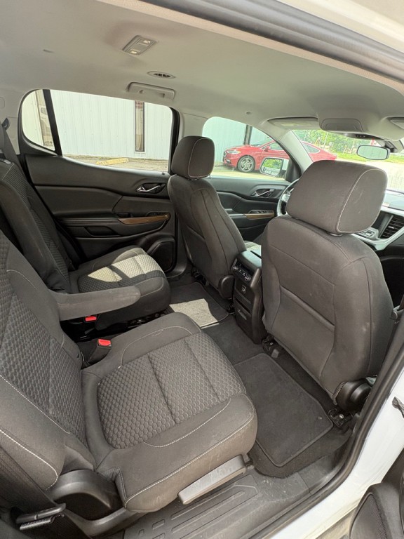 2018 GMC Acadia Image 10