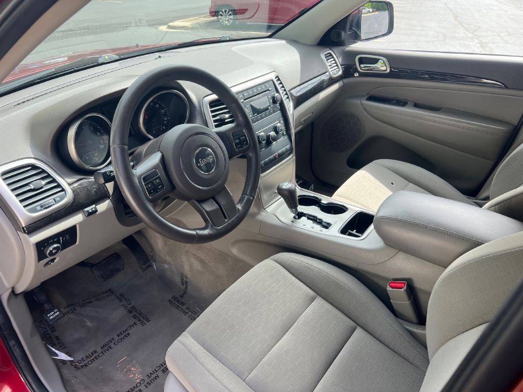 2013 Jeep Grand Cherokee Image 17