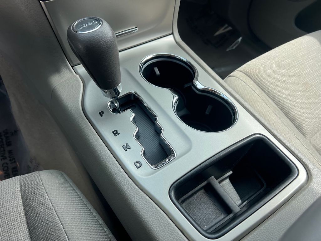 2013 Jeep Grand Cherokee Image 19