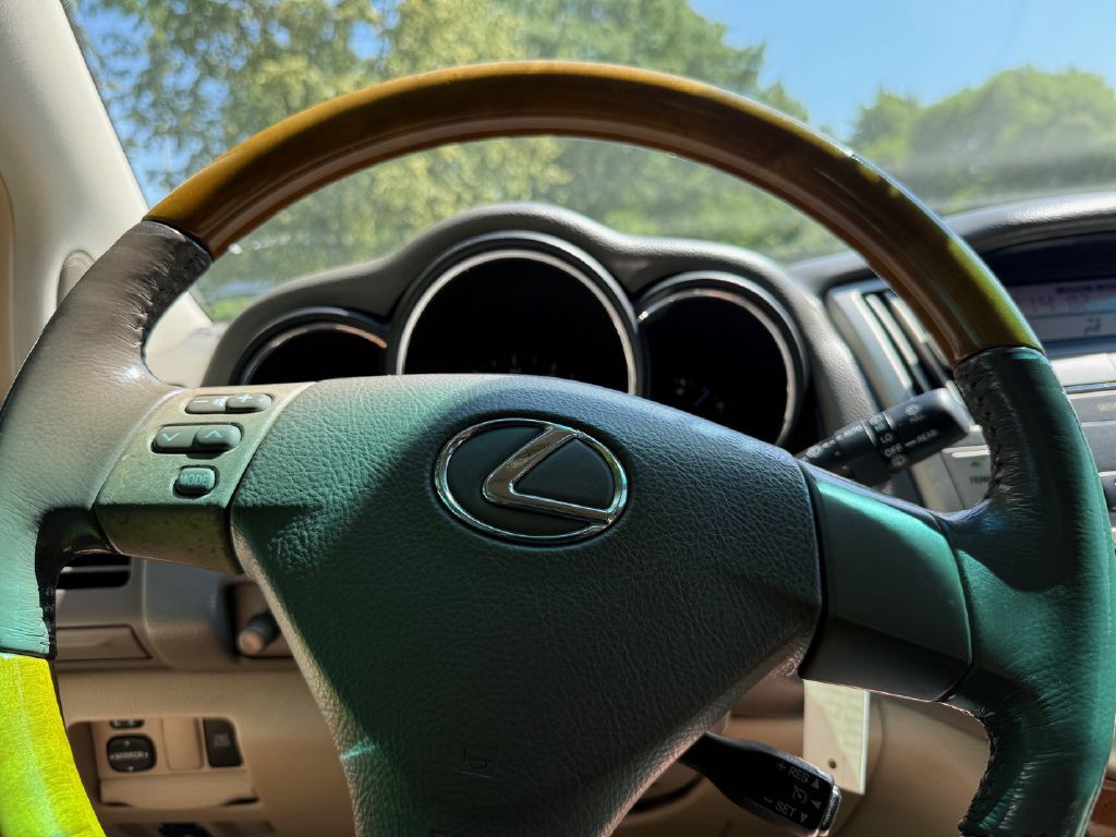 2005 Lexus RX Image 14
