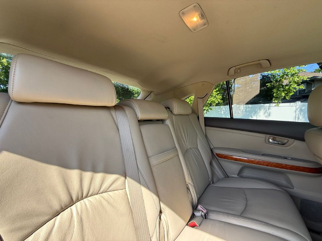 2005 Lexus RX Image 24
