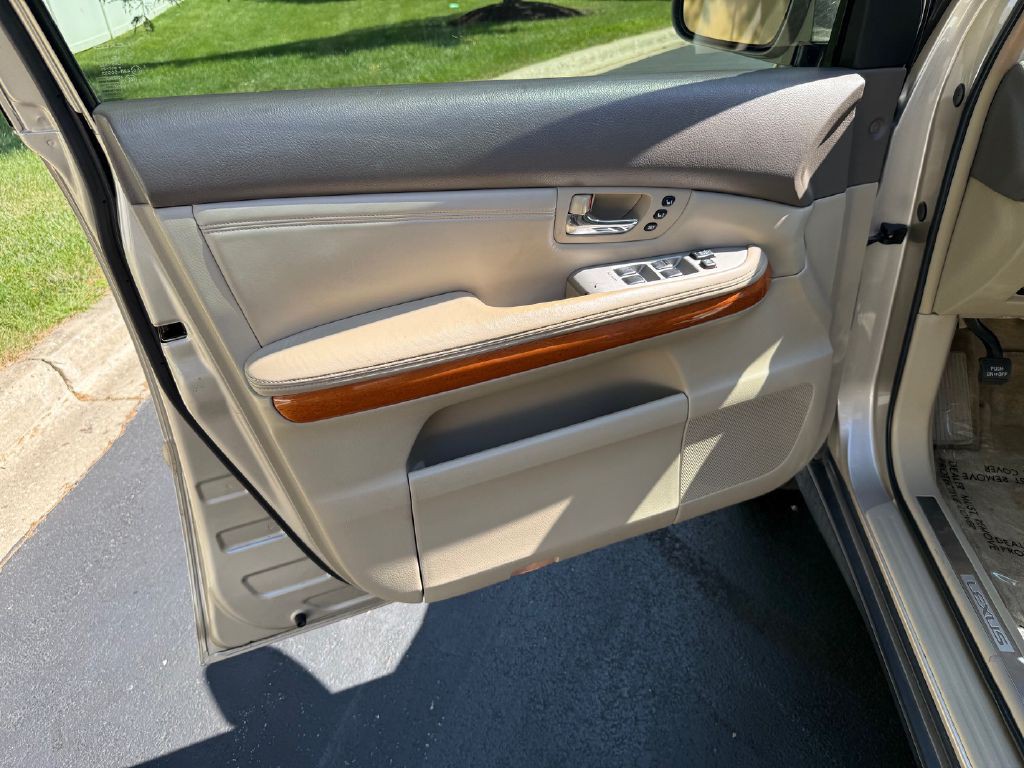 2005 Lexus RX Image 31