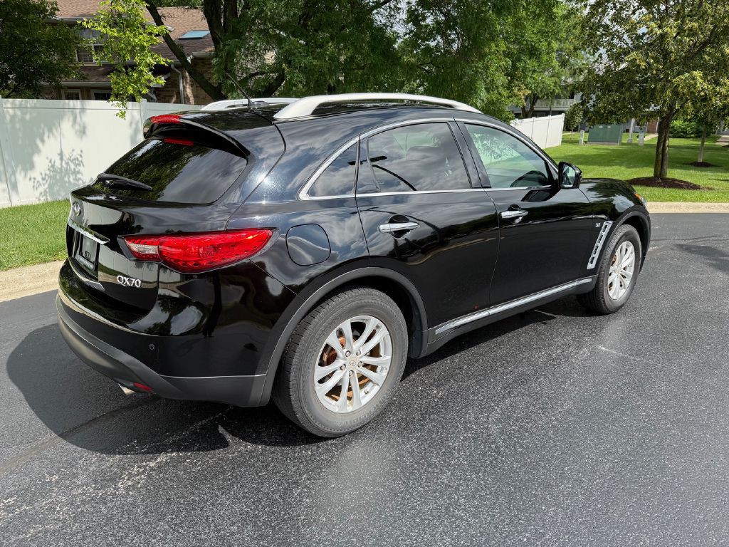 2015 INFINITI QX70 Image 49