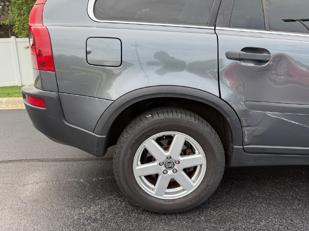 2005 Volvo XC90 Image 33