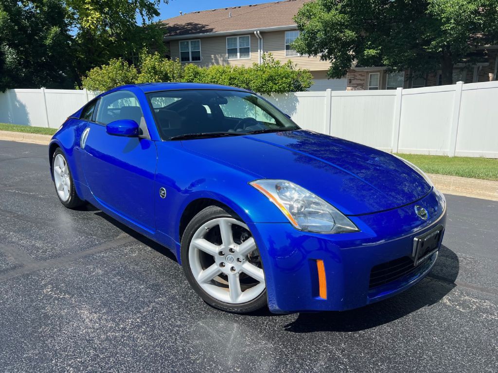 2004 Nissan 350Z Image 2