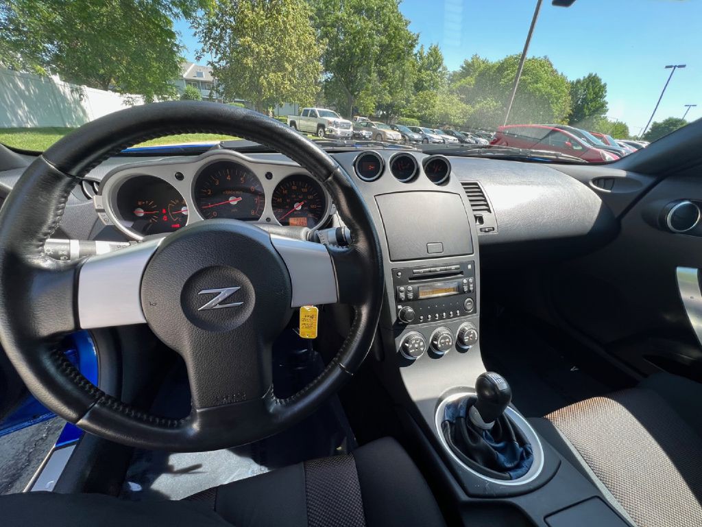 2004 Nissan 350Z Image 19
