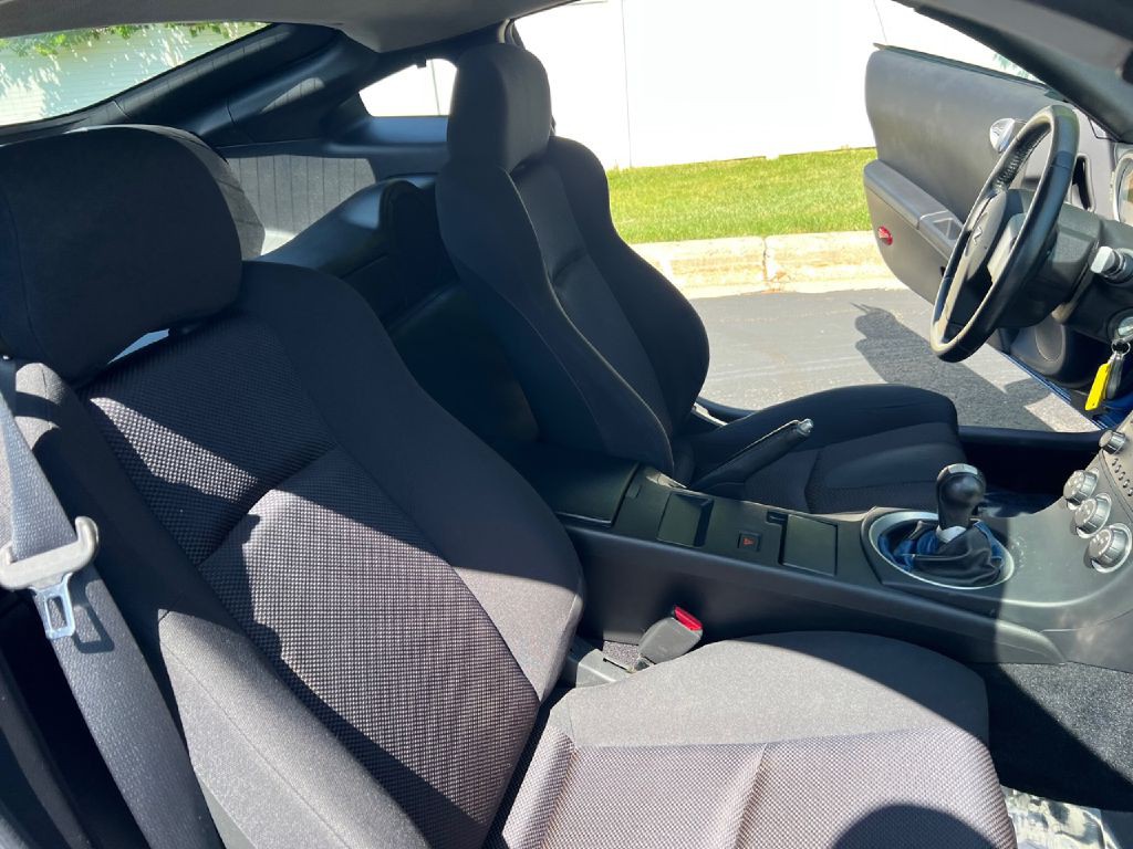 2004 Nissan 350Z Image 21