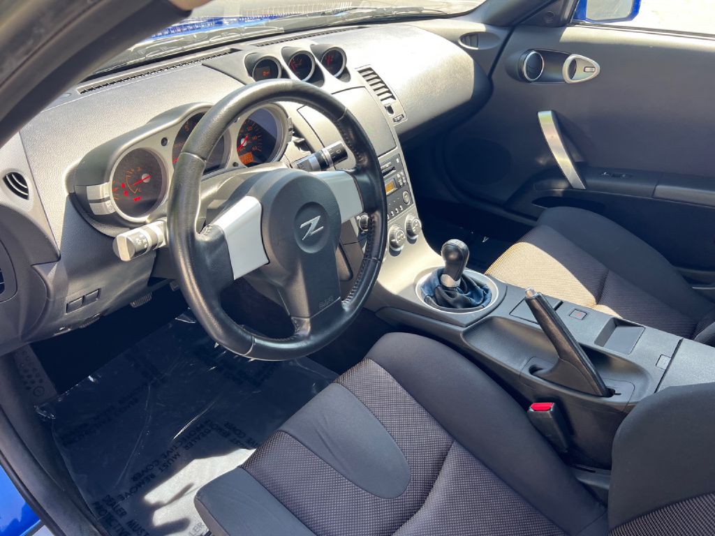 2004 Nissan 350Z Image 22