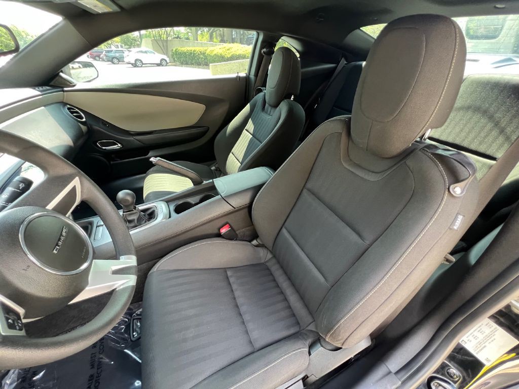 2010 Chevrolet Camaro Image 20