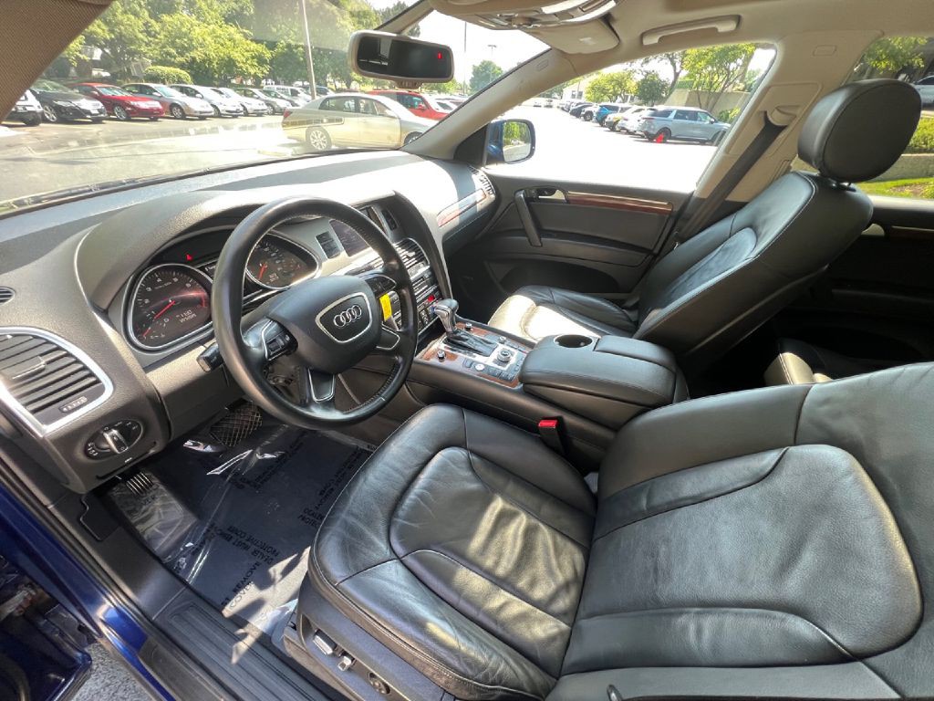 2015 Audi Q7 Image 16