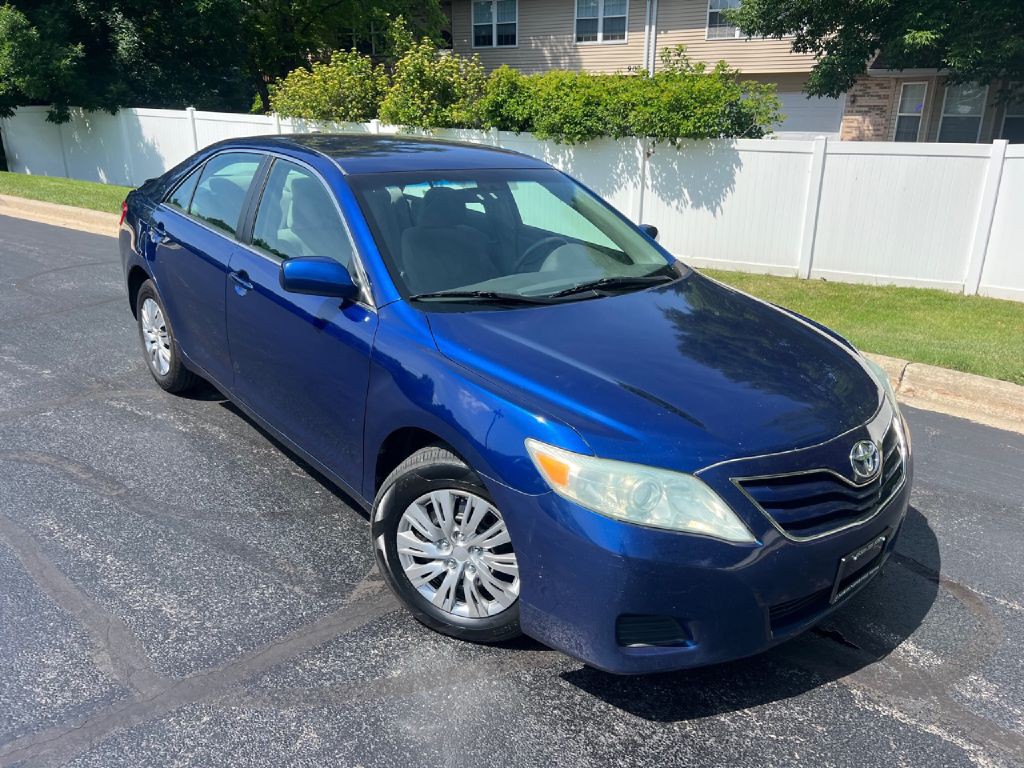 2010 Toyota Camry Image 2