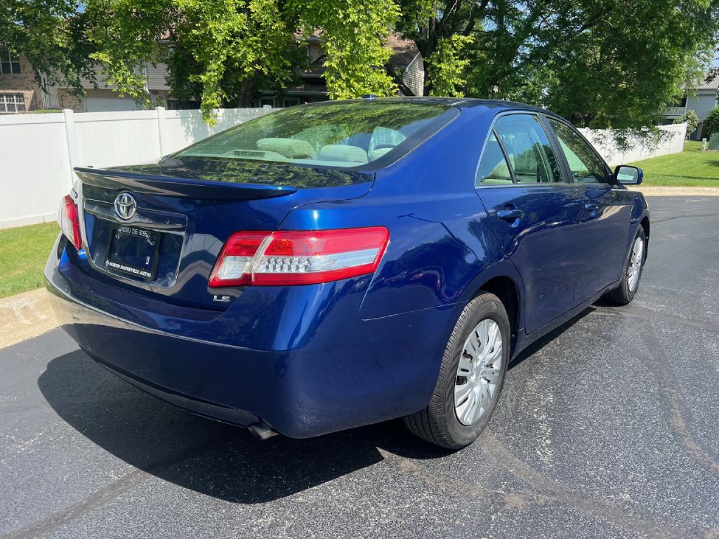 2010 Toyota Camry Image 5