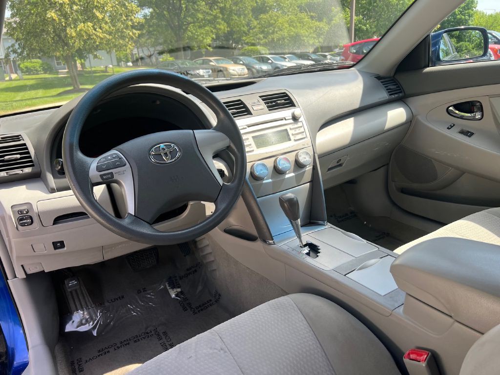 2010 Toyota Camry Image 12