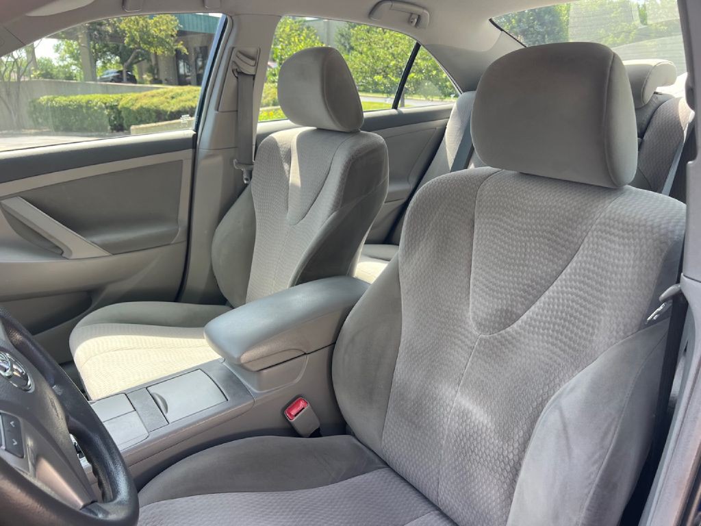 2010 Toyota Camry Image 14