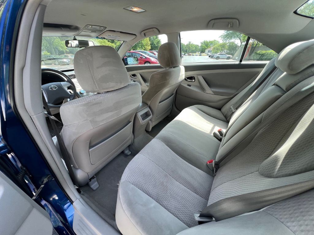 2010 Toyota Camry Image 20