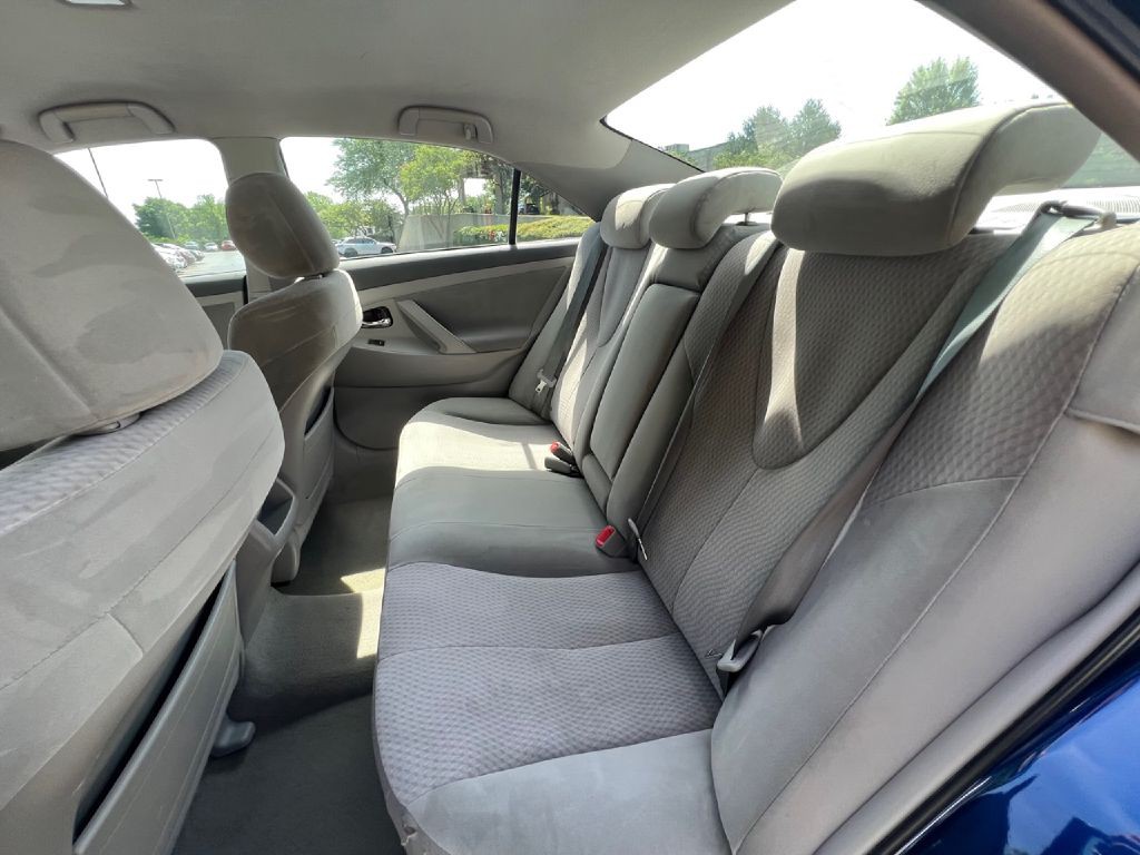 2010 Toyota Camry Image 21