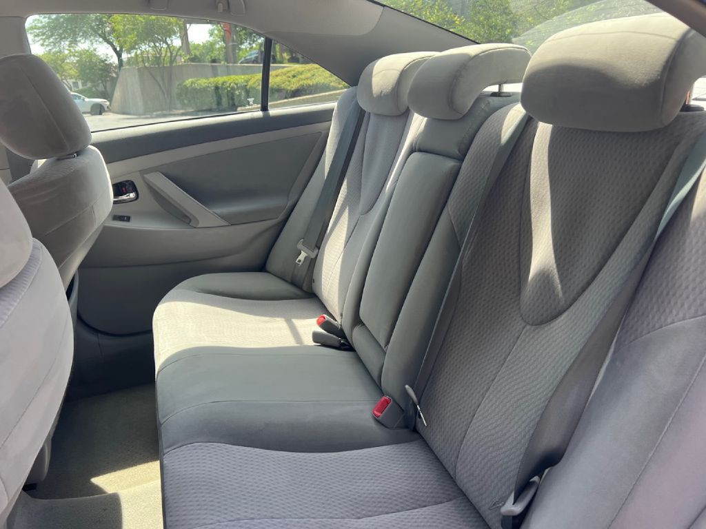2010 Toyota Camry Image 22