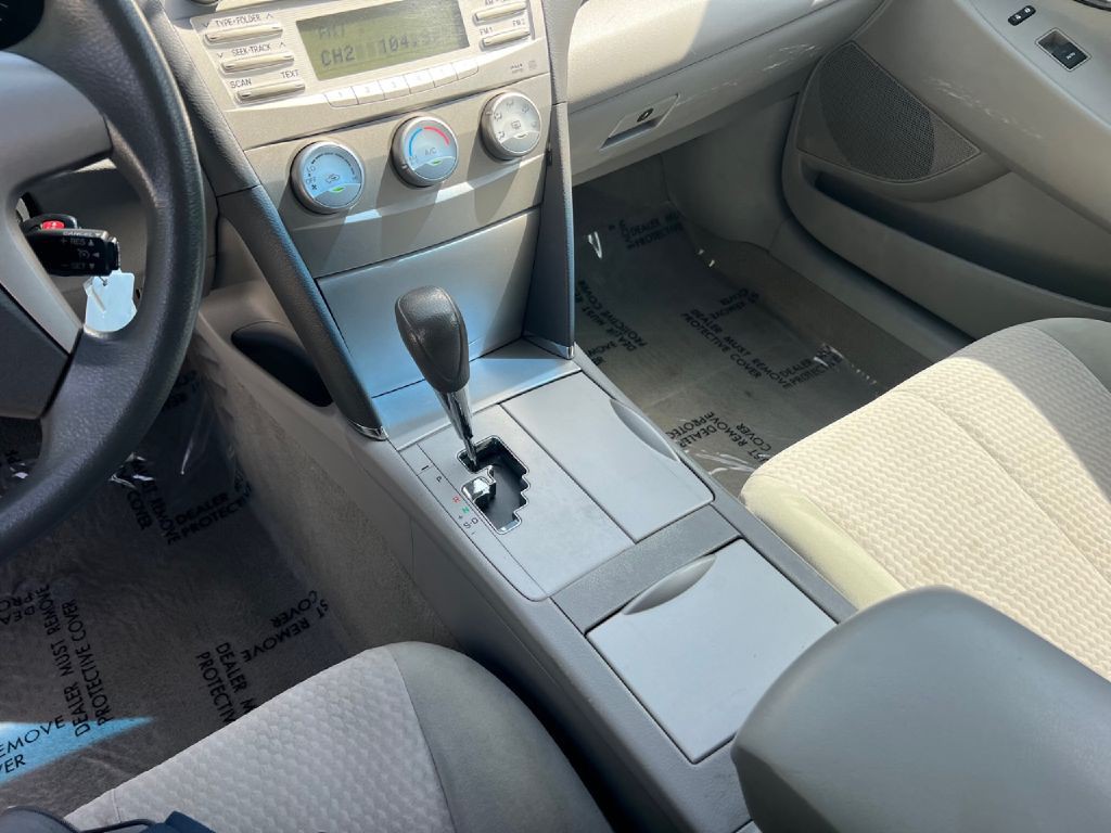 2010 Toyota Camry Image 31
