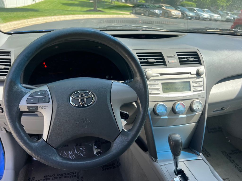 2010 Toyota Camry Image 32