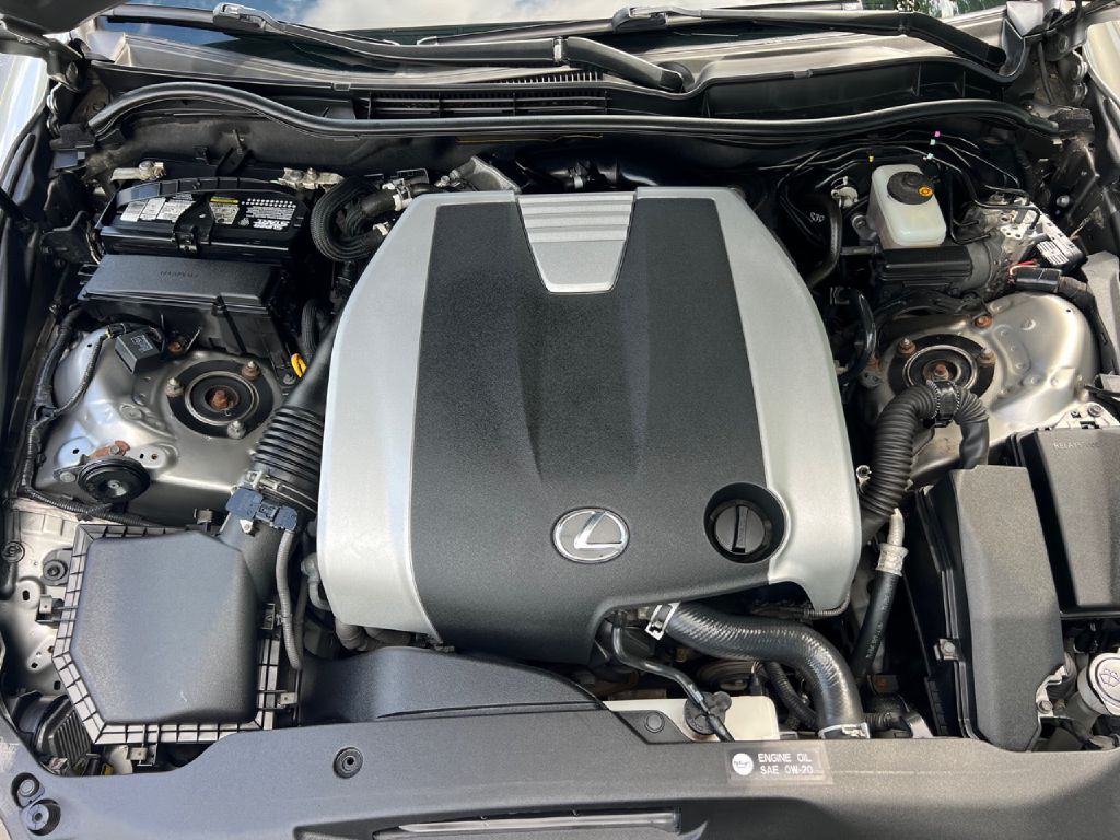 2016 Lexus IS Image 27