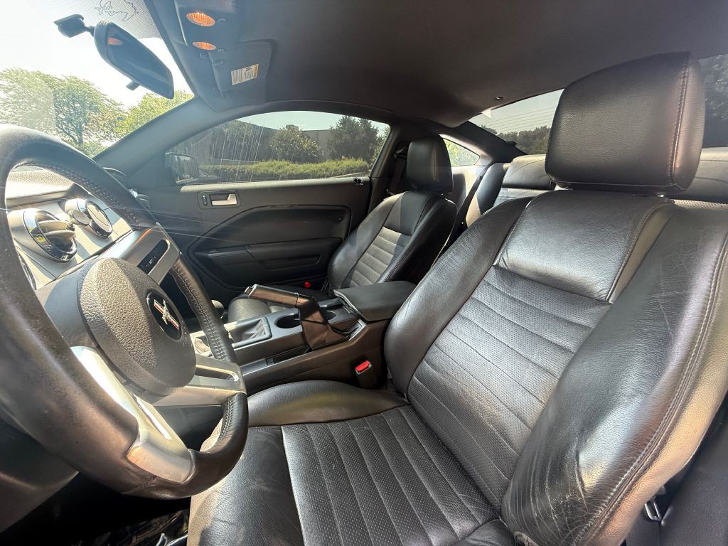 2006 Ford Mustang Image 21