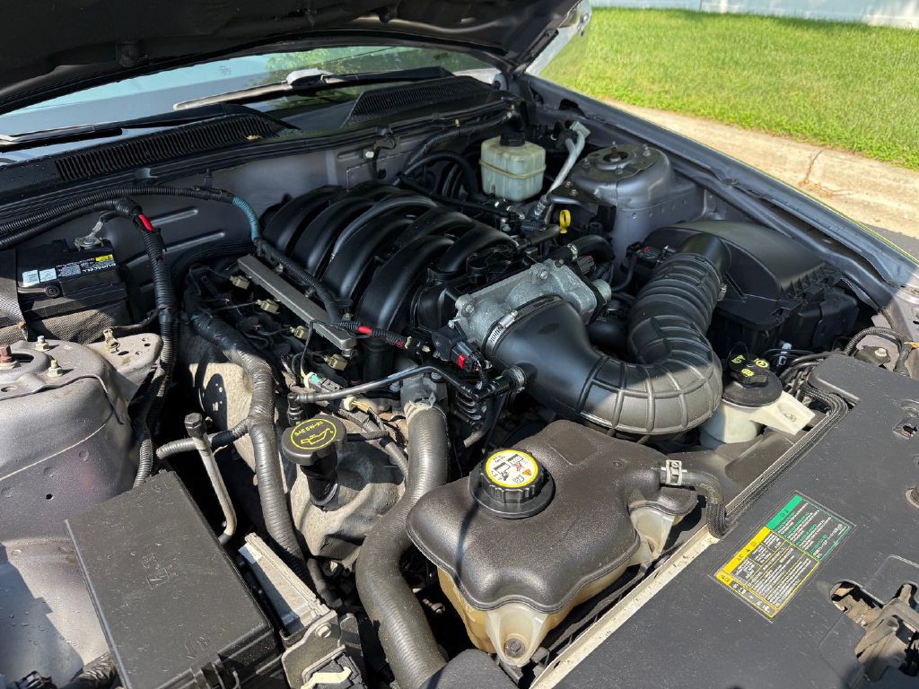 2006 Ford Mustang Image 28