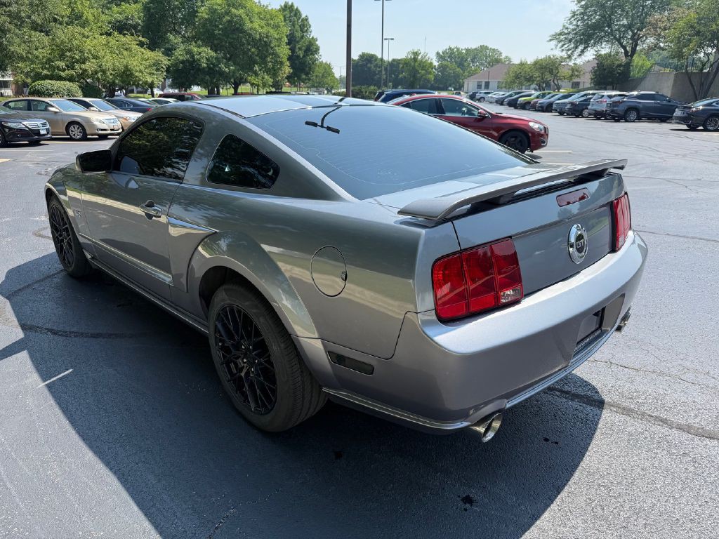 2006 Ford Mustang Image 32