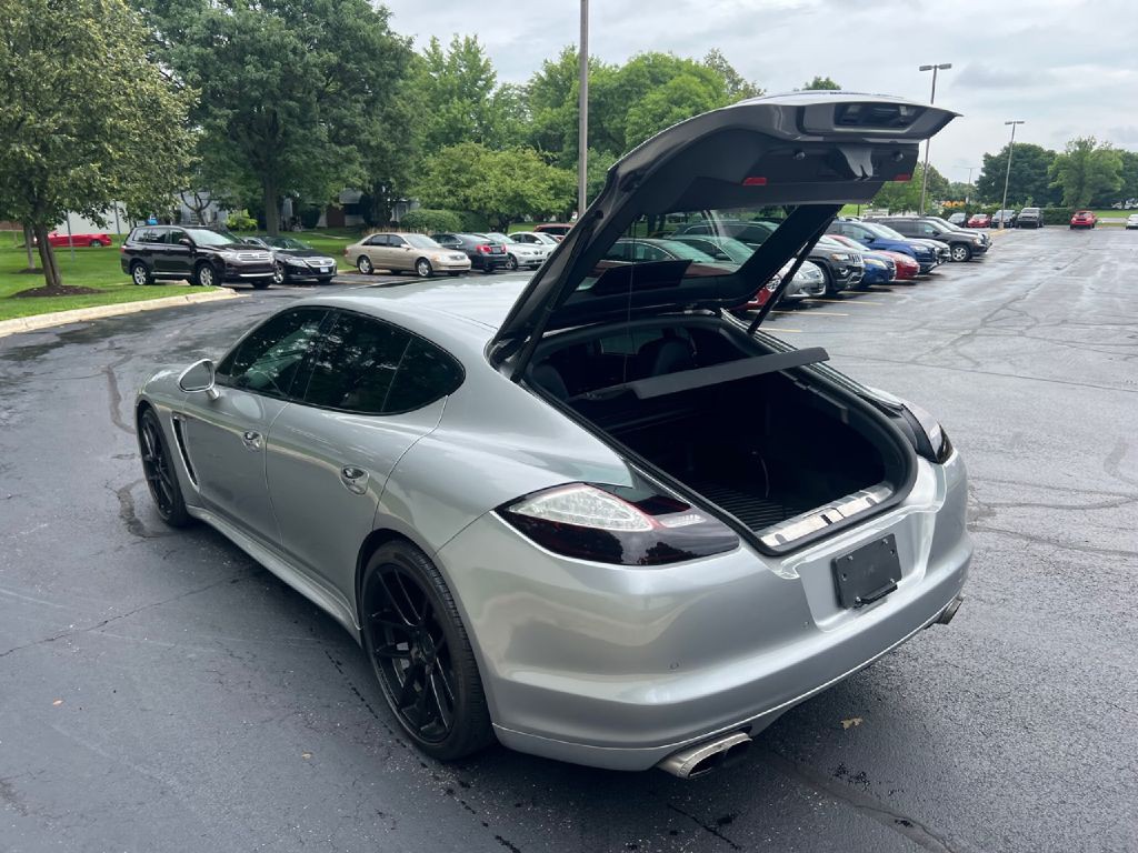 2012 Porsche Panamera Image 9
