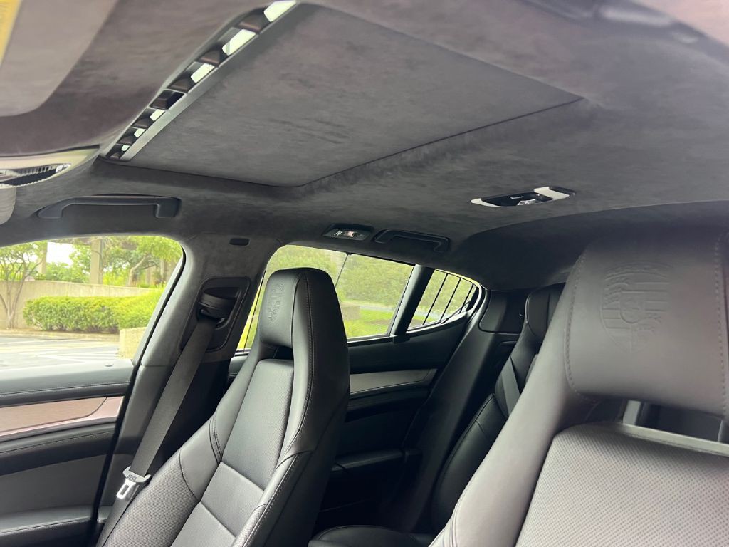 2012 Porsche Panamera Image 46