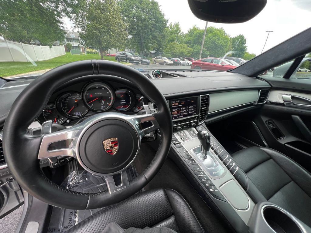 2012 Porsche Panamera Image 49