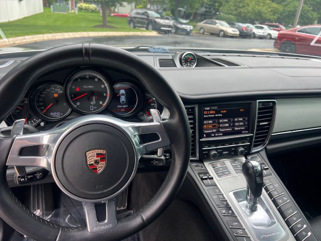 2012 Porsche Panamera Image 53