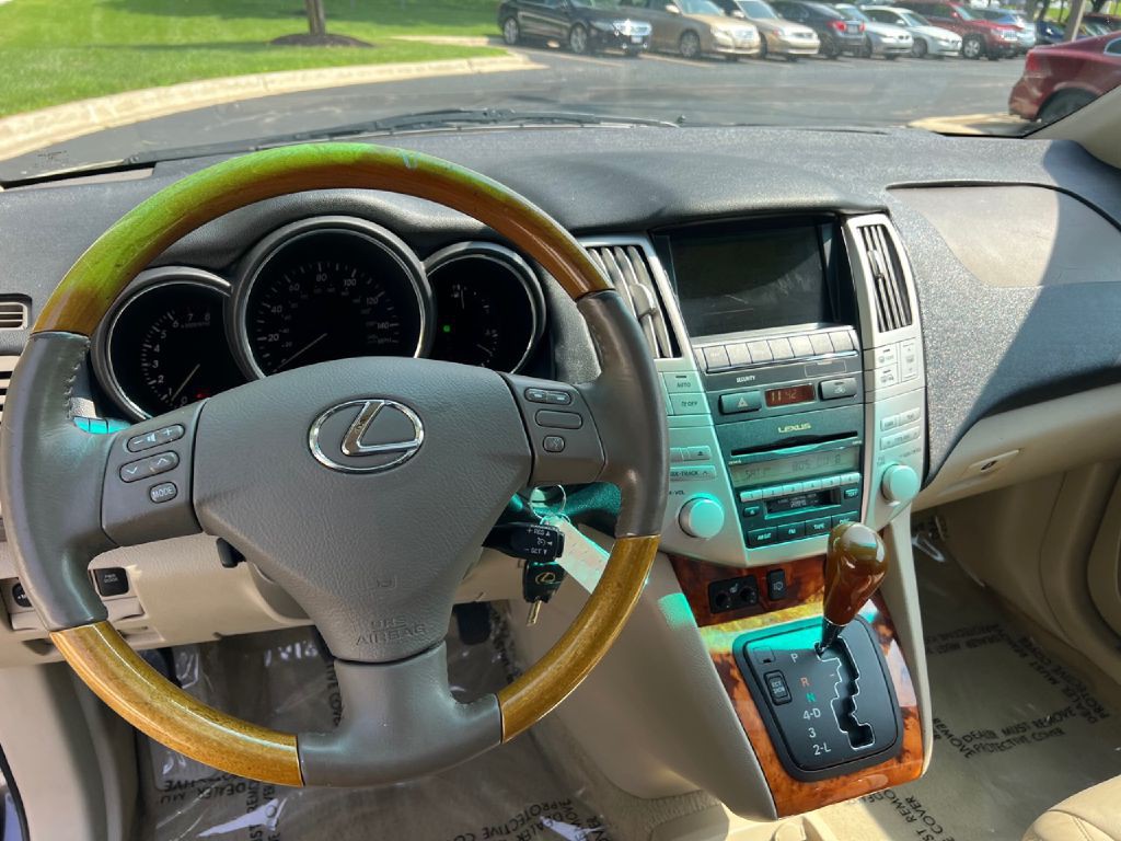 2009 Lexus RX Image 18