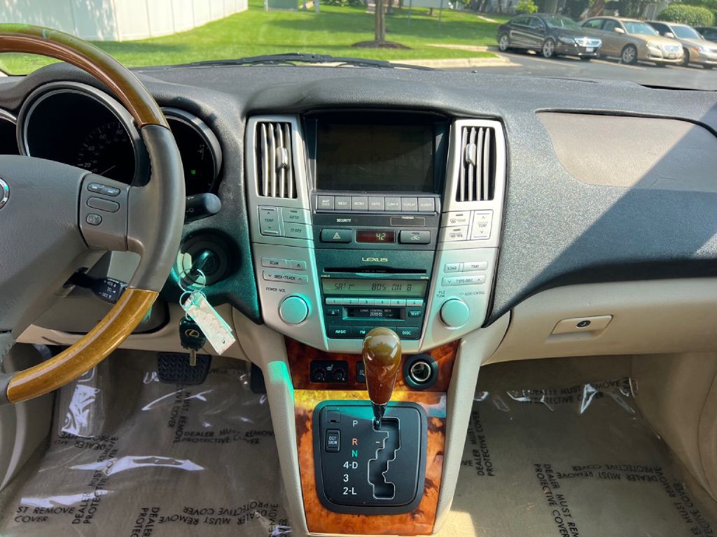 2009 Lexus RX Image 19