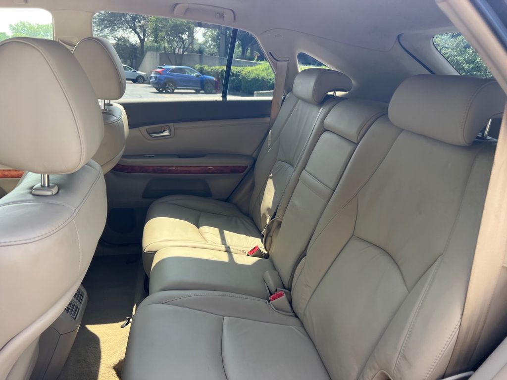 2009 Lexus RX Image 24