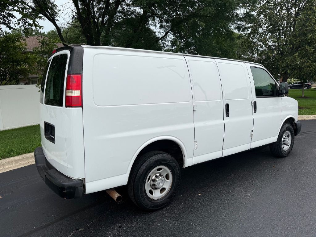 2015 Chevrolet Express Image 6