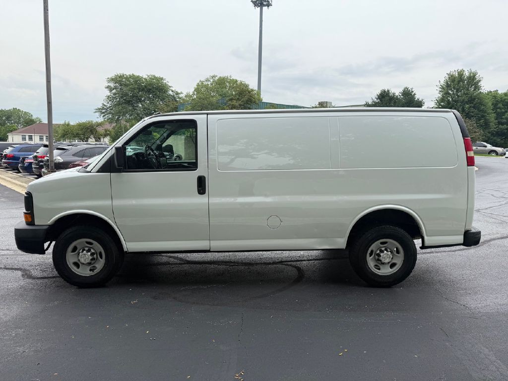 2015 Chevrolet Express Image 8